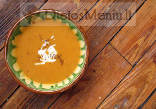 Pikantiška sriuba su poru ir morka